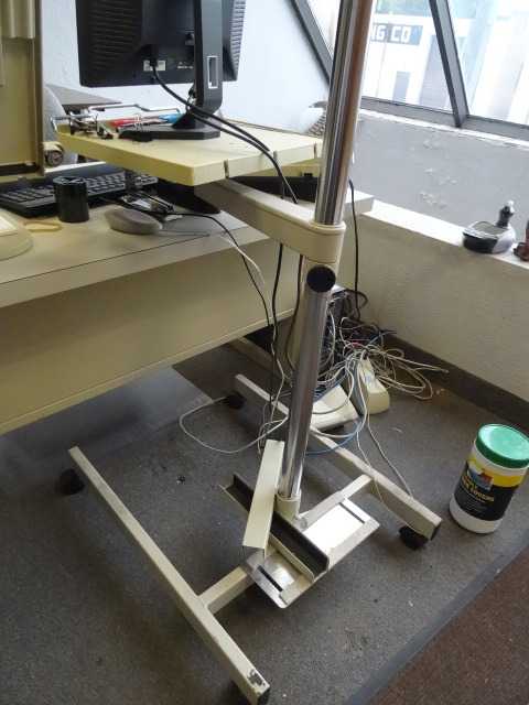 lot 161 image: Computer Stand on Wheels