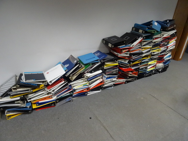 lot 171 image: Large Quantity Of 3 Ring Binders