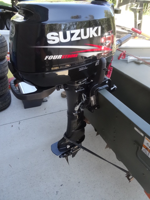 Suzuki outboard motor