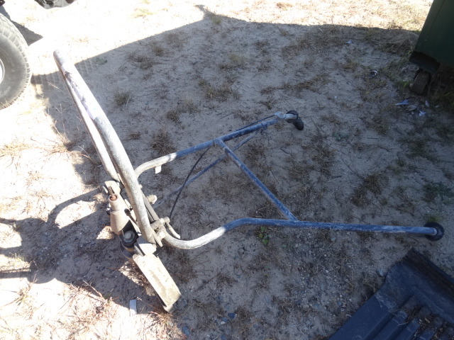 lot 3 image: Frame For Honda Concrete Screed