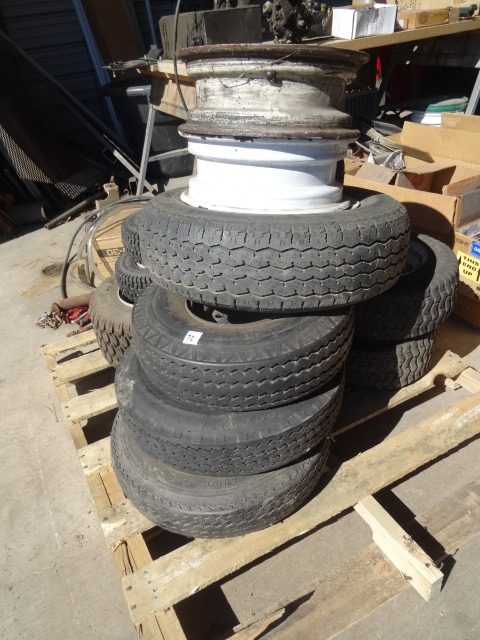 lot 72 image: Trailer and Lawn Mower Tires and Rims