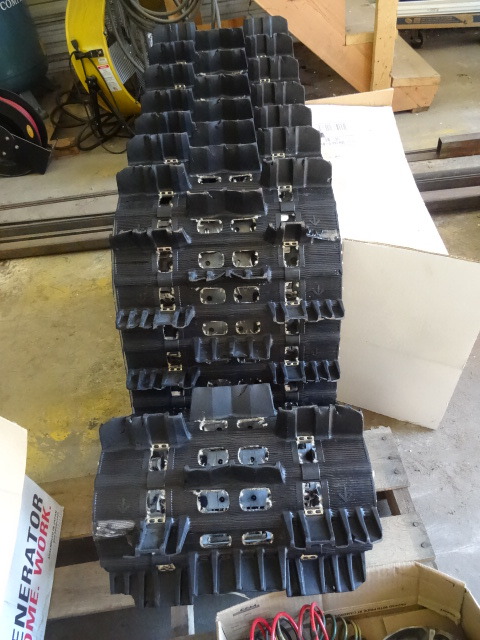 lot 81 image: Used Snow Mobile Track Skidoo