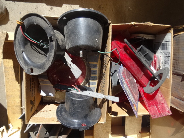 lot 73 image: Misc Trailer Lights