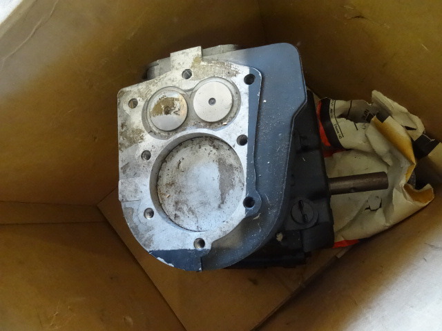 lot 108 image: Tecumseh Short Block Motor New