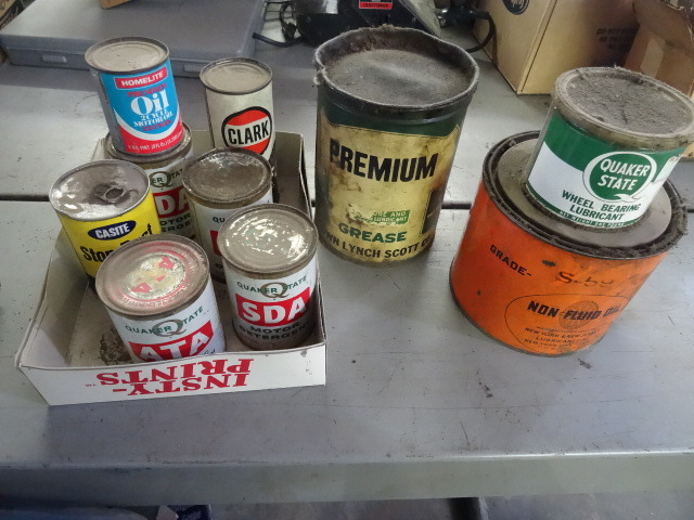 lot 171 image: Vintage Oil Cans