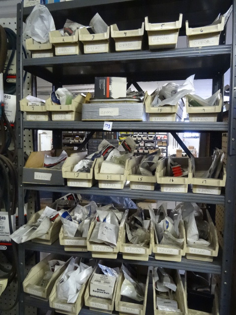 lot 173 image: Misc Oregon Small Engine Parts