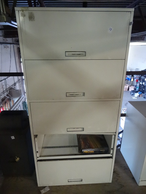 Lateral file