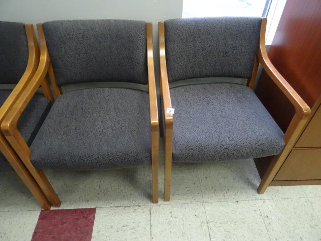 lot 7 image: 2 Matching Wood Framed Side Chairs