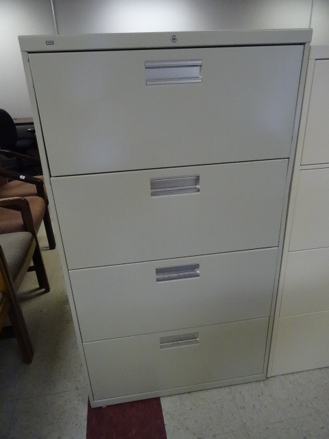 lot 33 image: 30 Metal 4 Drawer Lateral File