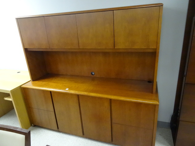 lot 38 image: Credenza with Hutch