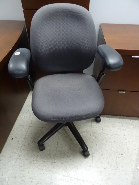 lot 54 image: Office Chair On Wheels