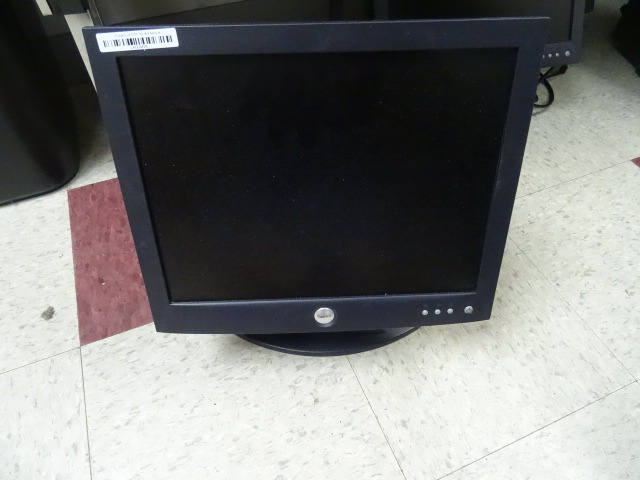 lot 69 image: Dell 15 LCD Computer Monitor