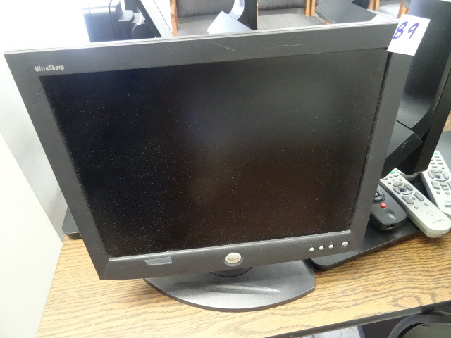 lot 89 image: Dell 15 LCD Computer Monitor