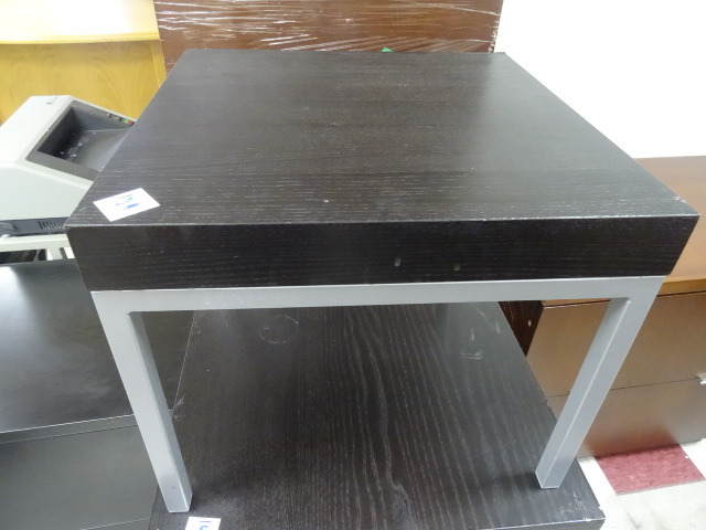 lot 141 image: End Table 16 X 16 X 13