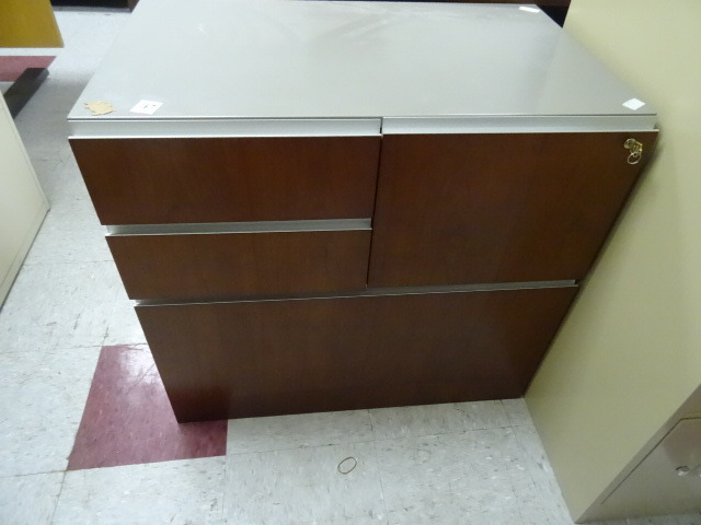 lot 167 image: 4 Draw Metal Cabinet