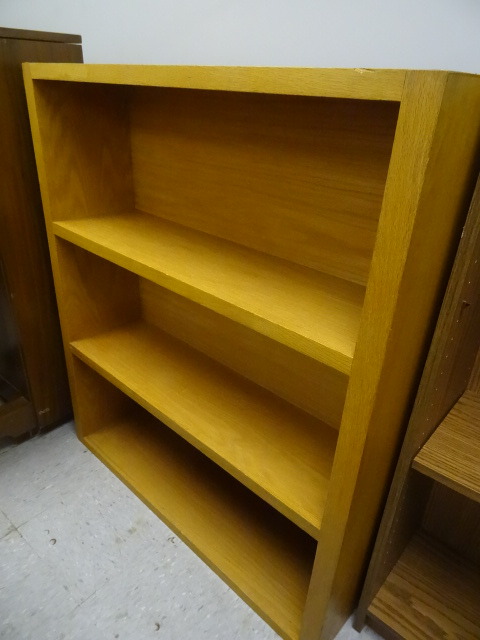 lot 172 image: Oak Wood Book Shelf 39 X 11 X 34