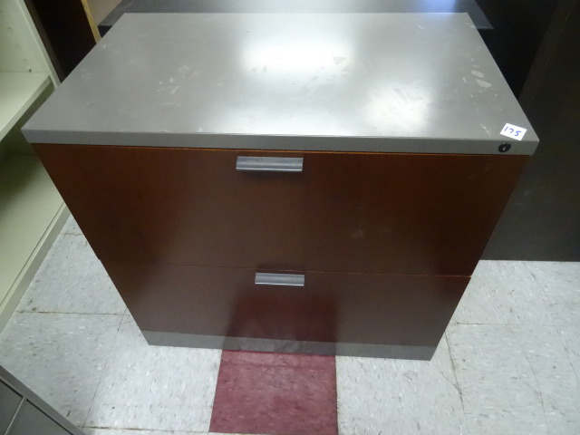 lot 175 image: 30 Metal 2 Drawer Lateral File
