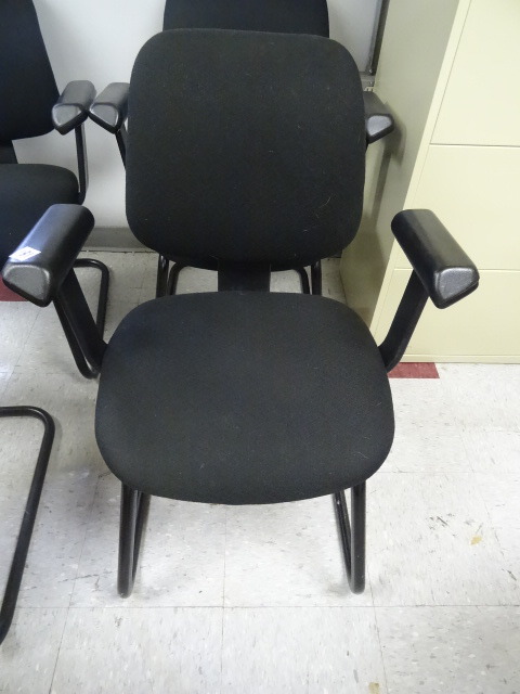 lot 181 image: 2 Matching Wood Framed Side Chairs