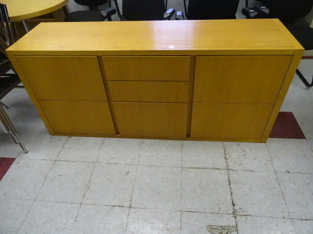 lot 184 image: Oak Wood Credenza