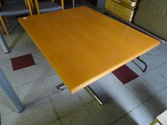 lot 197 image: Metal Framed Table 34 X 42