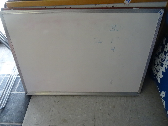 lot 205 image: 36 X 24 White Board