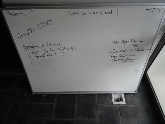 lot 218 image: 48 X 36 White Board