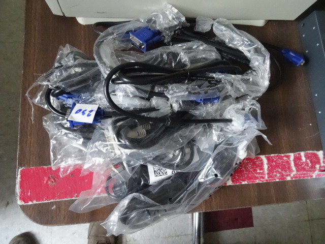 lot 230 image: New Monitor Cables