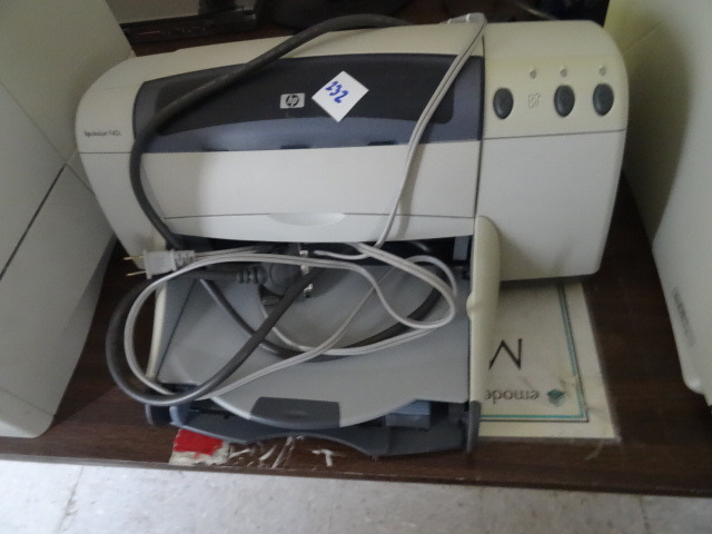 lot 232 image: HP Desk Jet 940 C Printer