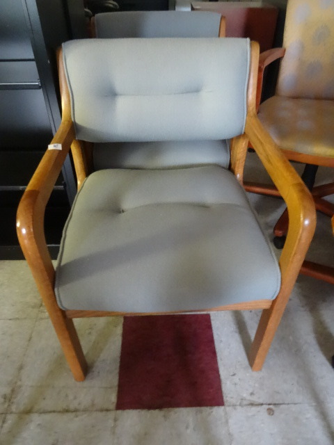 lot 261 image: 2 Matching Wood Framed Side Chairs