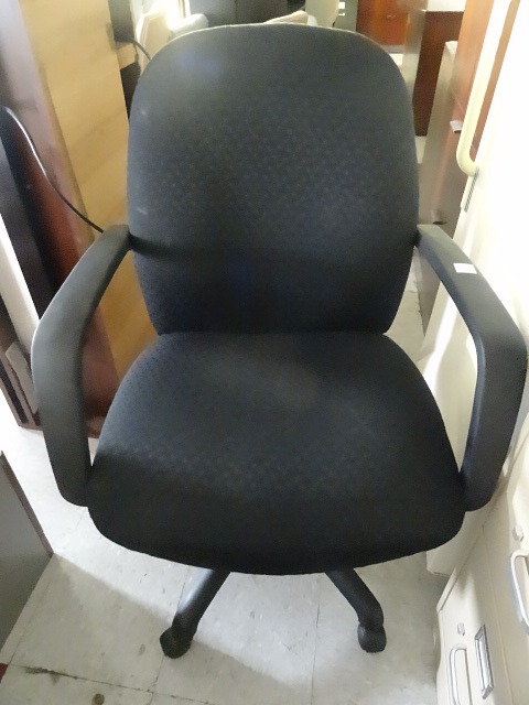 lot 270 image: Office Chair On Wheels