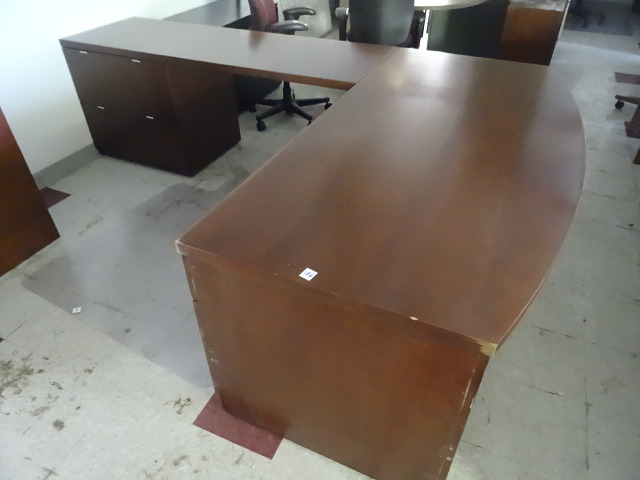 lot 288 image: L Shaped Office Desk 2 Piece