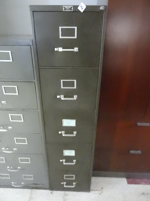 lot 296 image: 15 Metal 5 Drawer File Cabinet