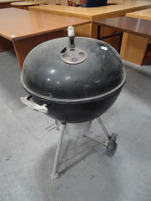 lot 310 image: Weber Charcoal Grill on Wheels