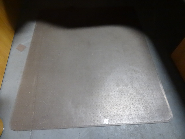 lot 314 image: 45 X 53 Chair Mat