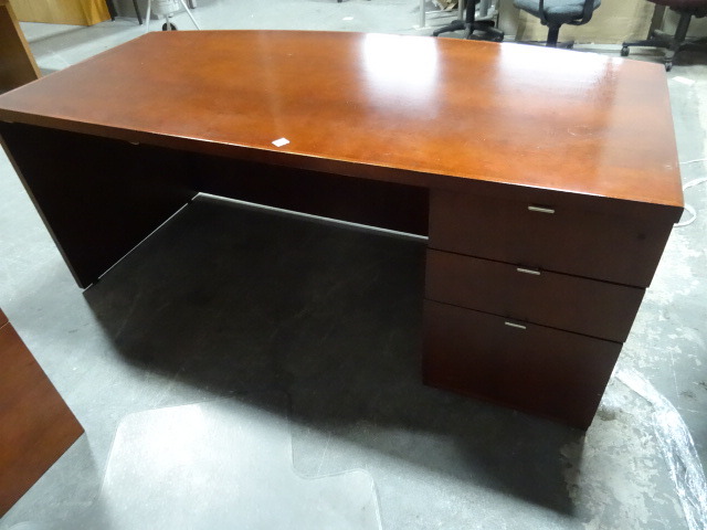lot 337 image: 3 Drawer Office Desk 72 X 36