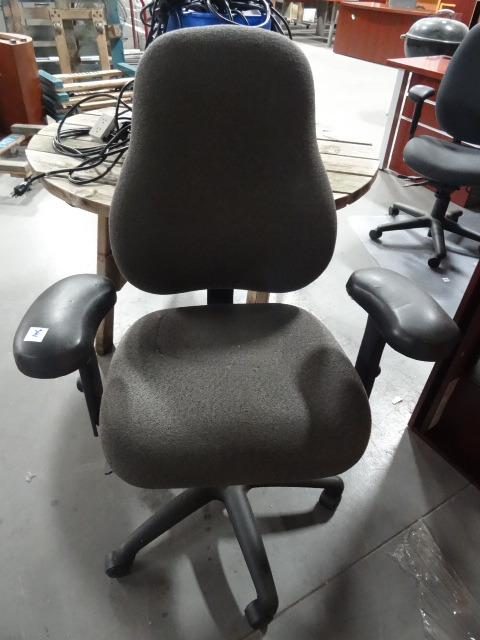 lot 341 image: Office Chair On Wheels