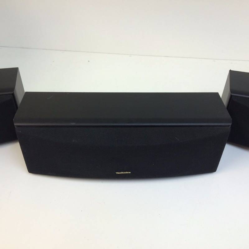 lot 4 image: 2x Technics CB-C22 Side  1x SB-AFC32 Center Surround Speakers