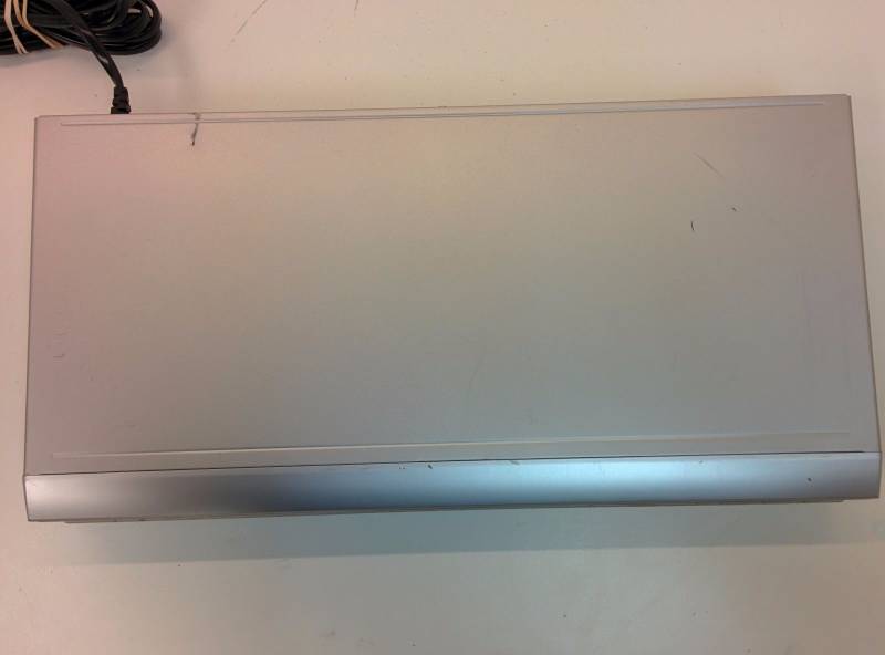 lot 16 image: Toshiba SD-3950 DVD Player