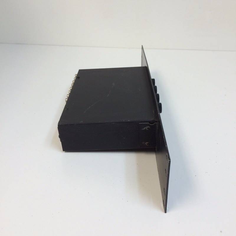 lot 32 image: Kramer VS-6EII 4x4 Composite Video & Stereo Audio Matrix Switcher
