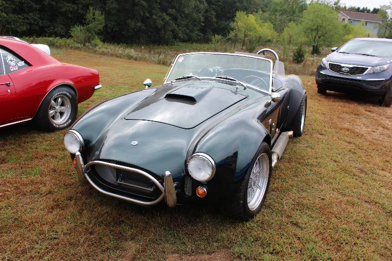 lot 2 image: 1967 Ford Cobra Everett-Morrison