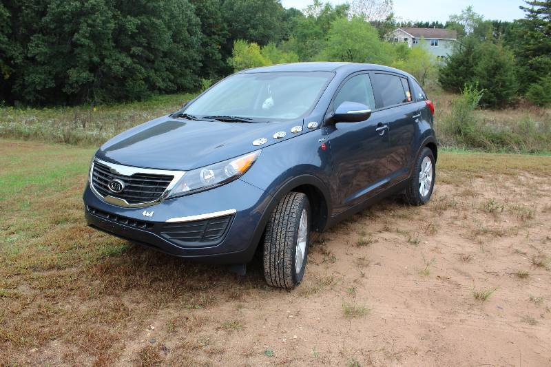 lot 8 image: 2012 Kia Sportage LX