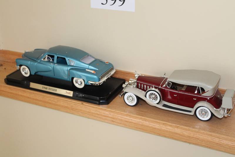 lot 399 image: Lot of (2) Collectible Toy Cars.