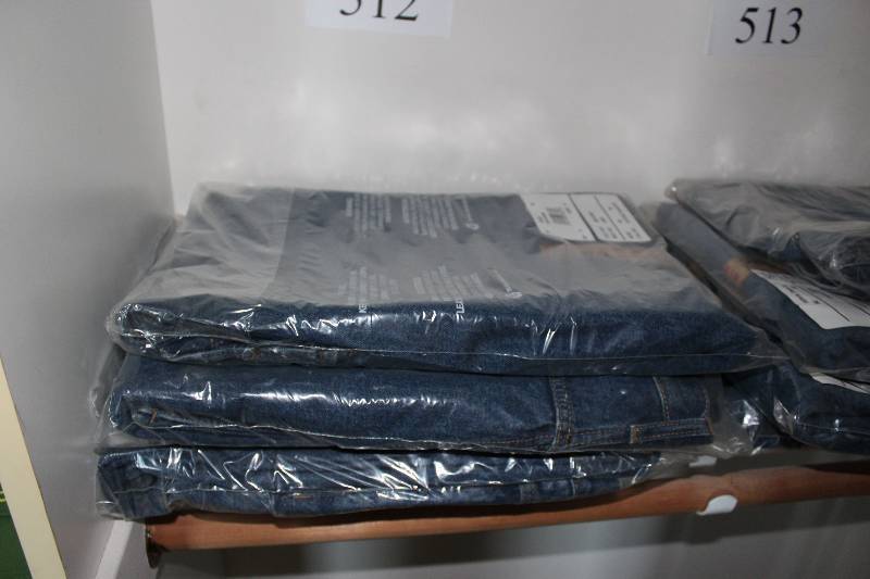 lot 512 image: Lot of (4) Walls 46 x 36 Jean Pants.