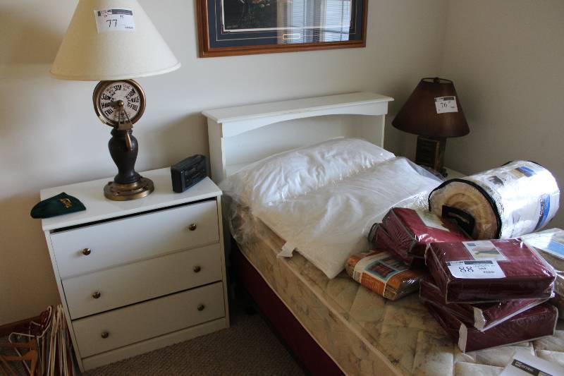 lot 75 image: Bedroom Set of (5) Including Dresser Bed Bed Frame And More 16 x 29 x 30 16 x 20 x 19 10 x 41 x 40 43 x 16 x 30 29.5 x 41.
