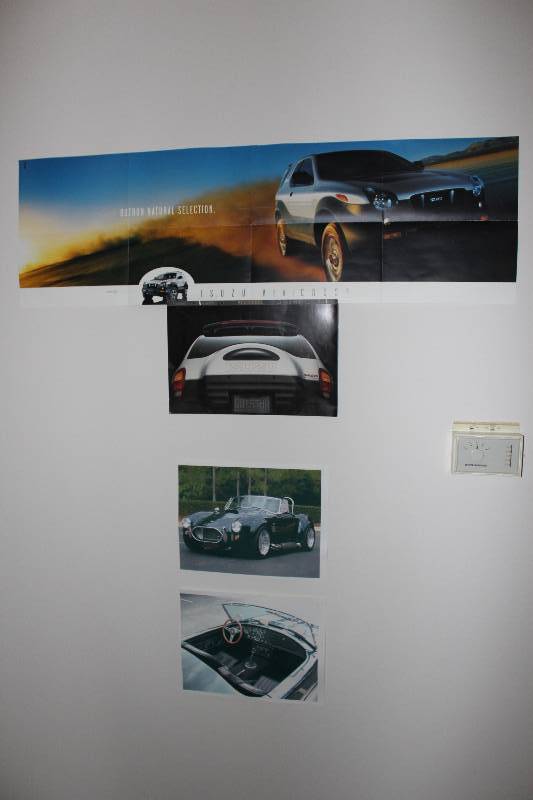 lot 90 image: Lot of (13) Wall Decorations.