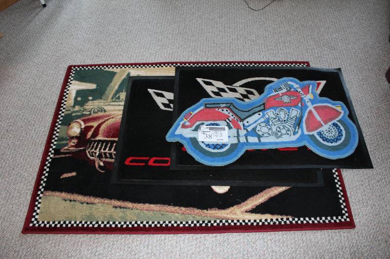 lot 38 image: Lot of (4) Decorative Rugs 38 x 21 38 x 26, (2) 56 x 39.