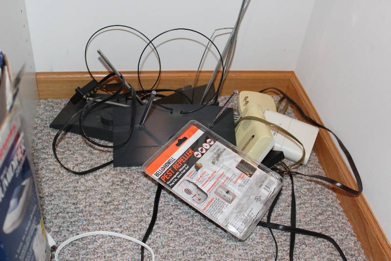 lot 69 image: Corner Lot Of TV Antennaes Pest Repeller And More.