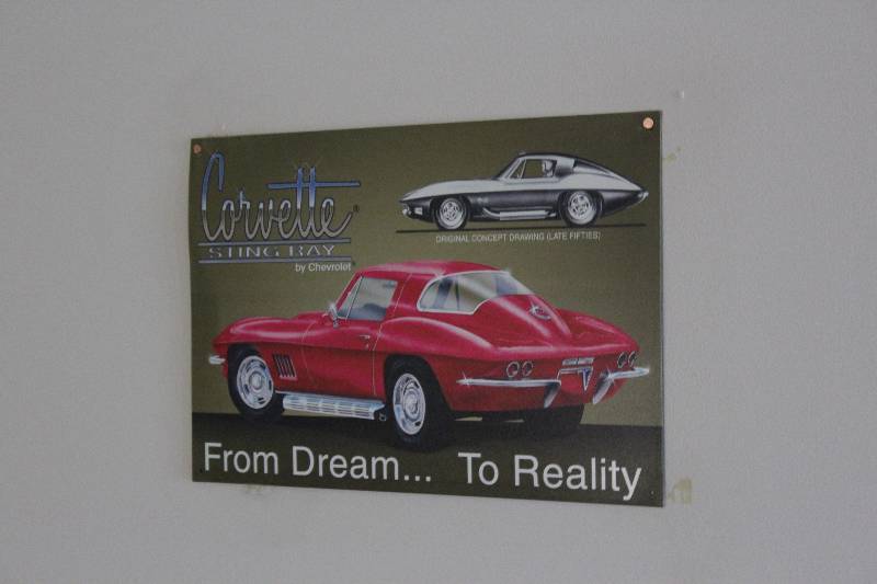 lot 113 image: Decorative Poster Lot.
