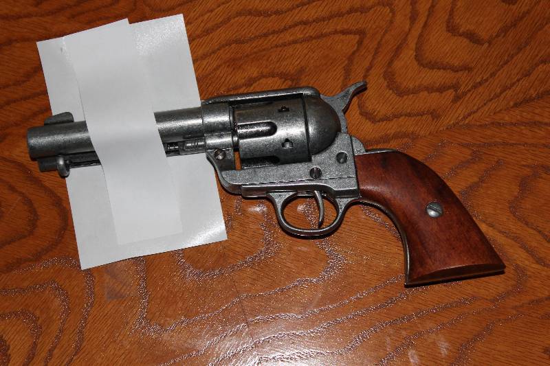lot 102 image: Miscellaneous Hand Gun.