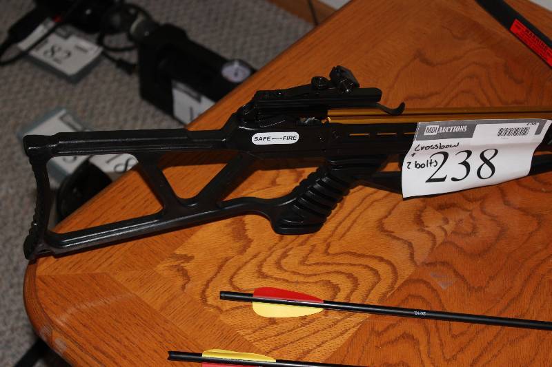 lot 238 image: Crossbow w 2 Bolts.